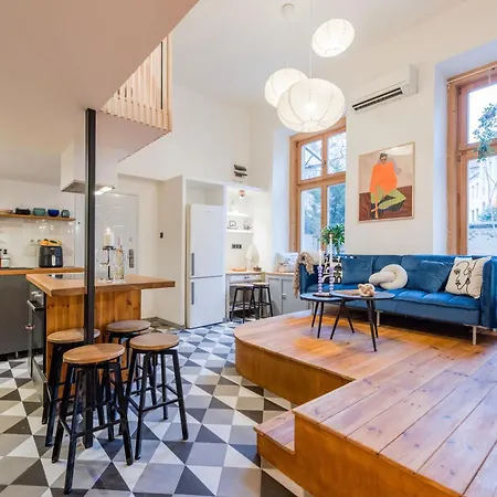 Space In Gozdu Apartment *